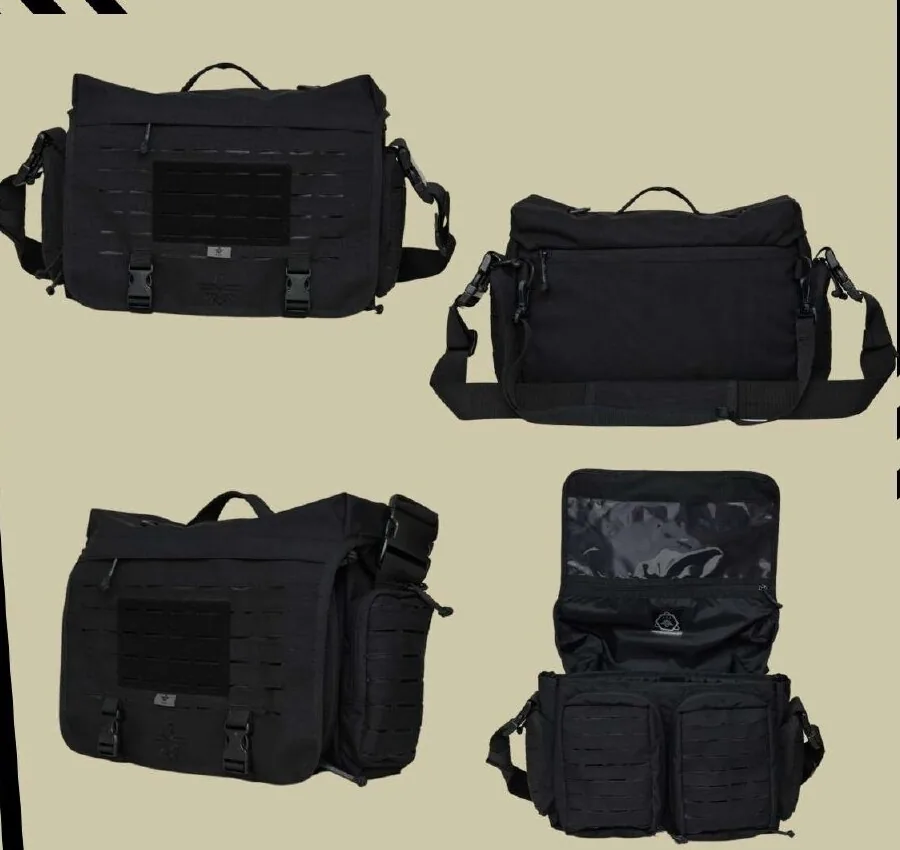 Messenger Bag in Black